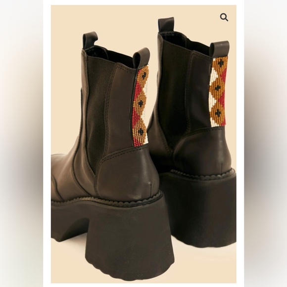 FARM RIO Black Chelsea Leather Boots Size 8.5 - Picture 2 of 8